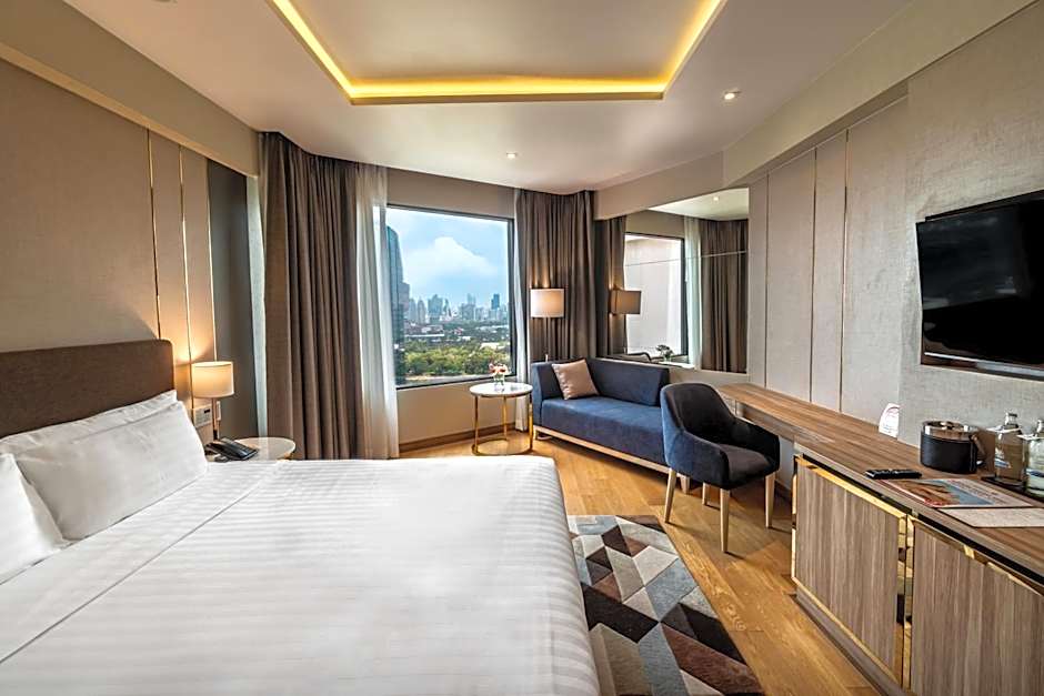 Photo 1 of 6 of Premier 1 King Bed