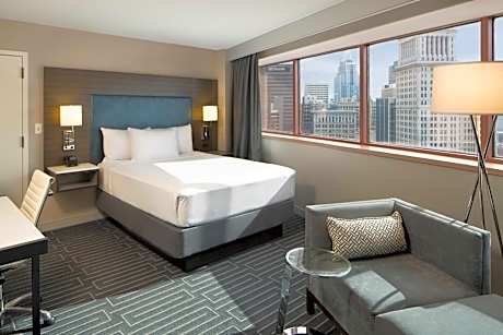 King Room with Roll-In Shower - Disability Access