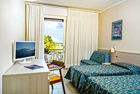 Double Classic Garden View