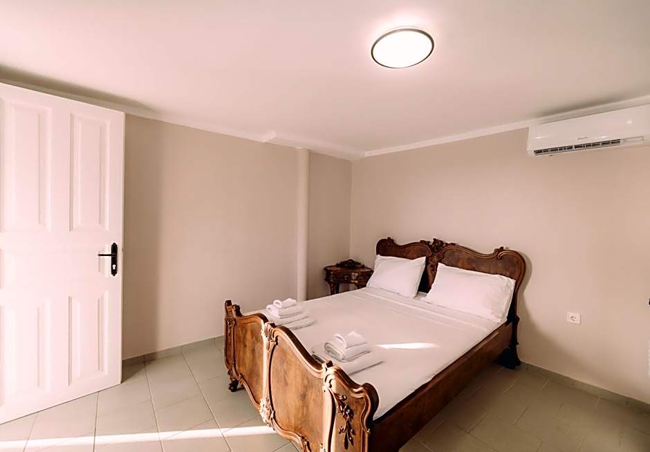 Sirens Luxury Apartments Palouki