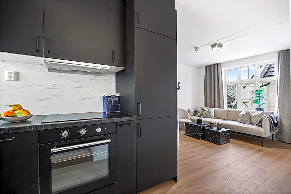 Homerentals Apartments - Behind Bryggen & historic cobblestone streets - 2 Floor renovated from february 2025