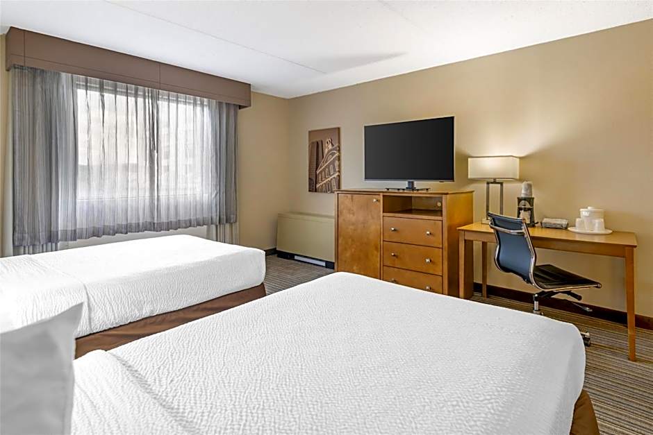 Best Western Royal Plaza Hotel And Trade Center