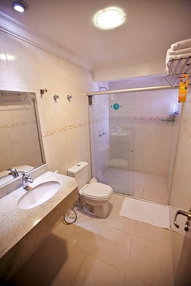 Del Rey Quality Hotel