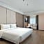 Atour Hotel Zhenjiang Railway Station Nanxu Avenue