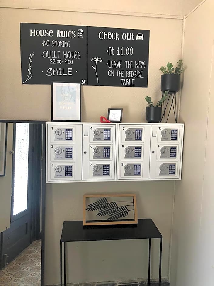 Hotel Entree - View of Canal Bruges