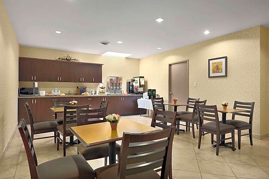 Days Inn by Wyndham Brampton