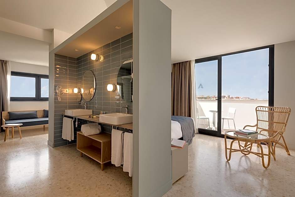 Aqua Hotel Silhouette & Spa - Adults Only