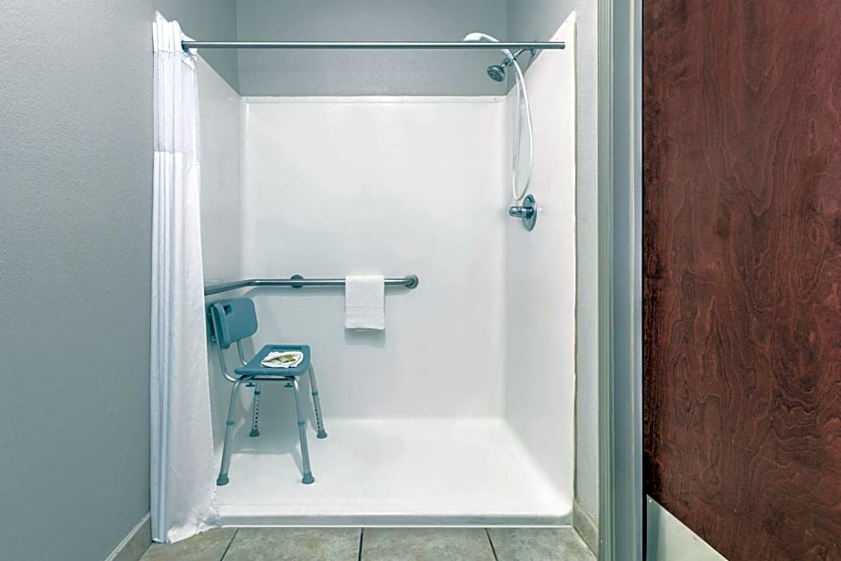 Days Inn & Suites by Wyndham Cabot