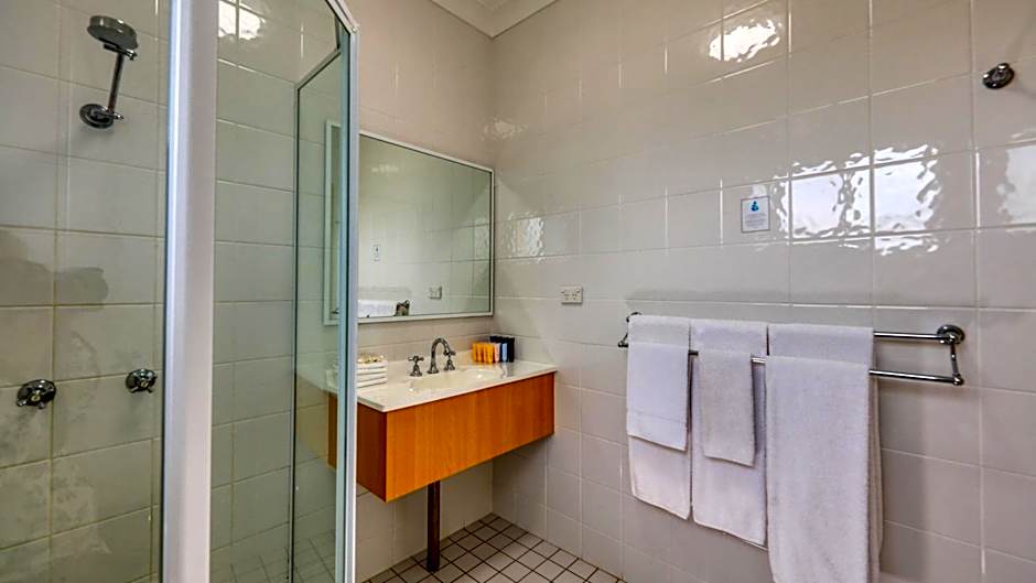 Country Gardens Motor Inn