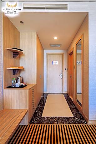 Deluxe Triple Room with Sea View