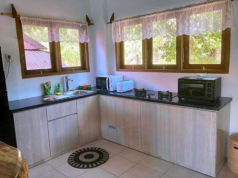 Lutwala Bungalows and Private Villa