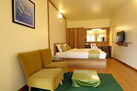 Studio Garden View With Balcony (2 Adults +1 Child below 6 years)