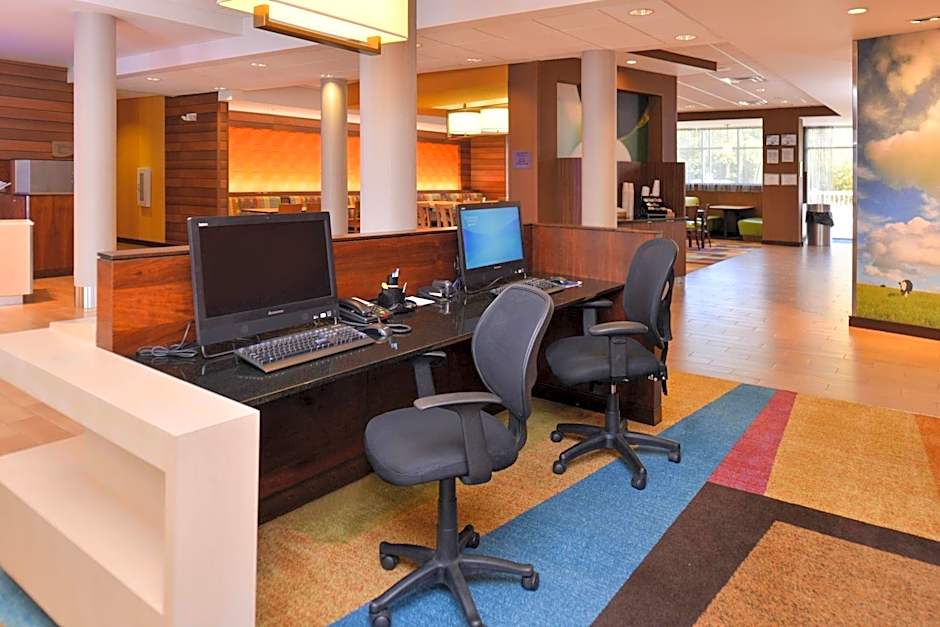 Fairfield Inn & Suites by Marriott Calhoun