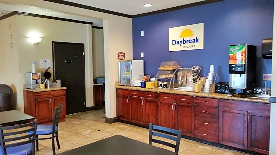 Days Inn & Suites by Wyndham Vancouver