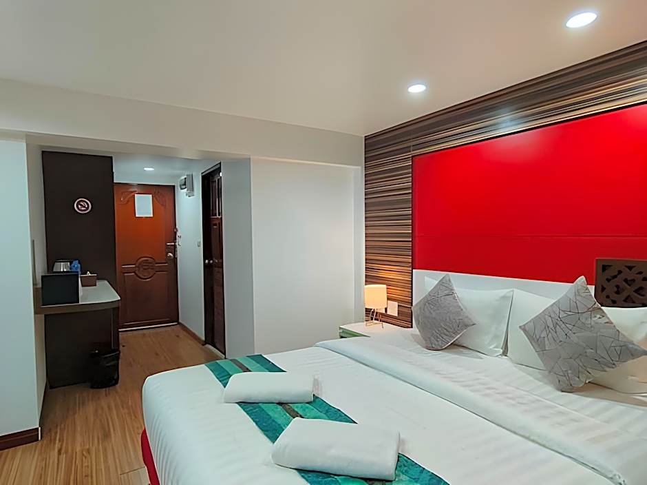 Patong Max Value Hotel
