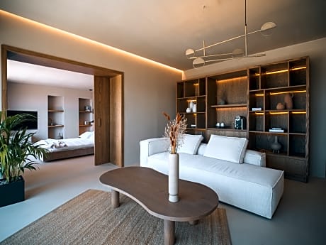 Oasis Suite with Infinity Pool