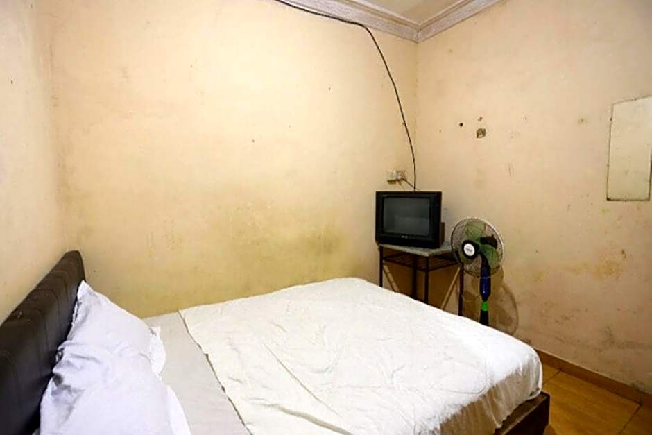 Hotel O Lewi Family Guest House Near GBKP Bangun Mulia Km. 11