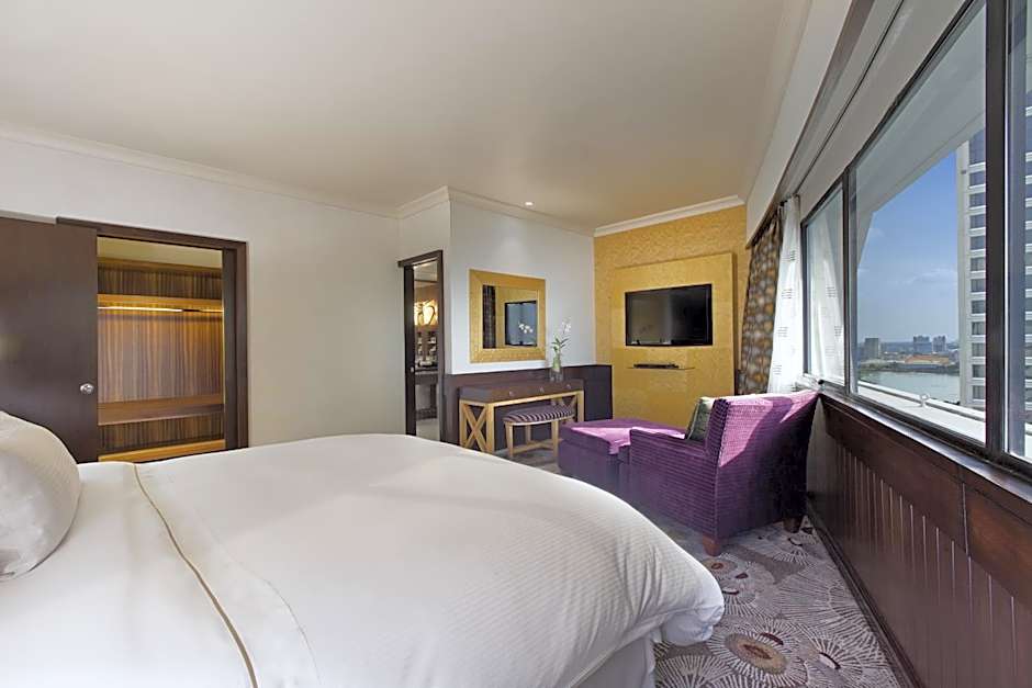 Photo 1 of 3 of Presidential 1 King Bed Suite, City View