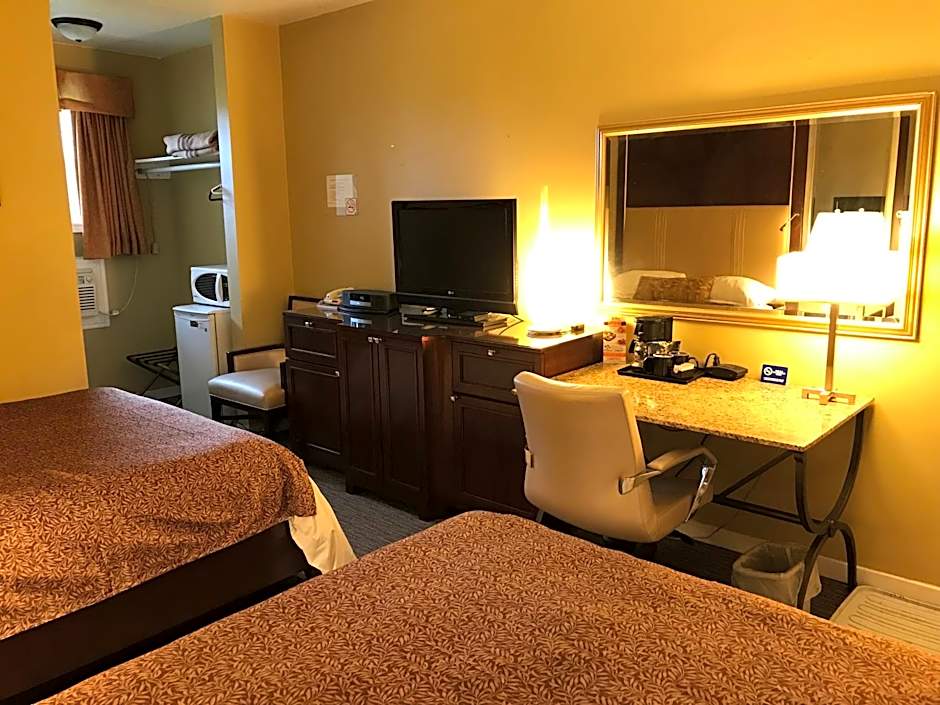 Cardinal Court Motel