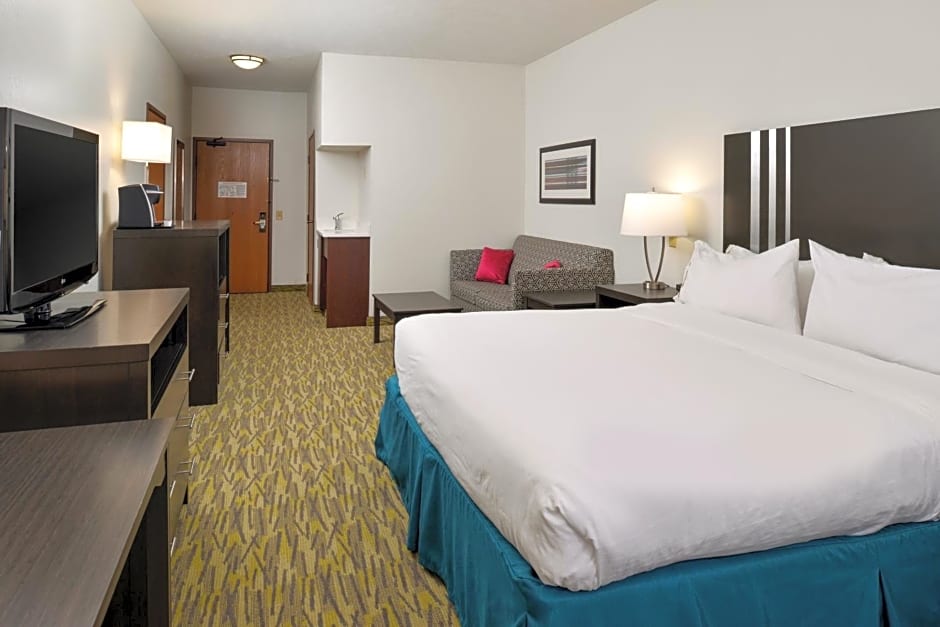 Holiday Inn Express Hotel & Suites Omaha West