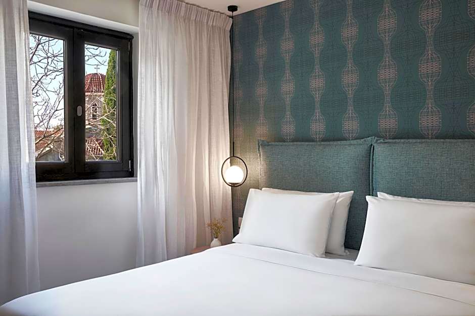 NLH MONASTIRAKI - Neighborhood Lifestyle Hotels