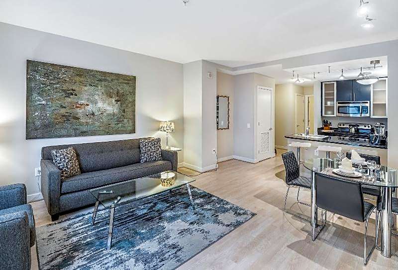 Global Luxury Suites at The White House