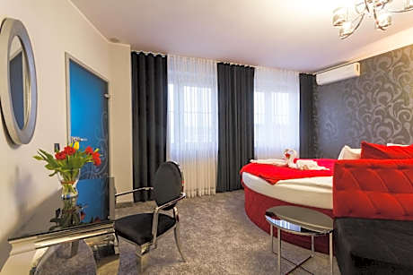 Apartment (2 Adults)