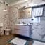 Venice Friends Residence