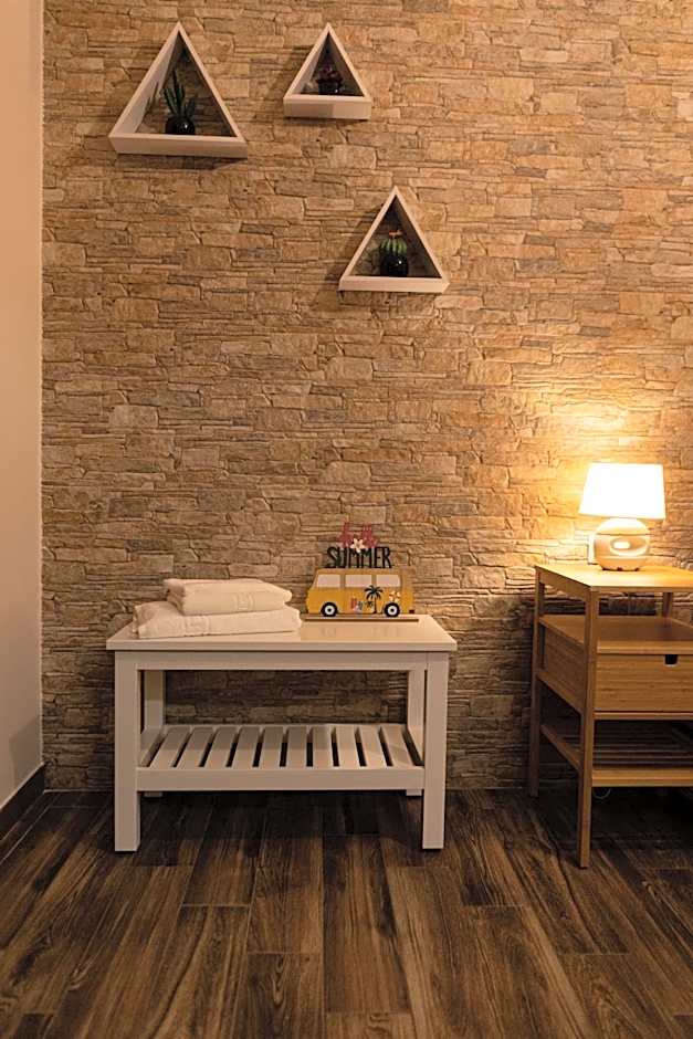 Tizzy Apartment & Rooms