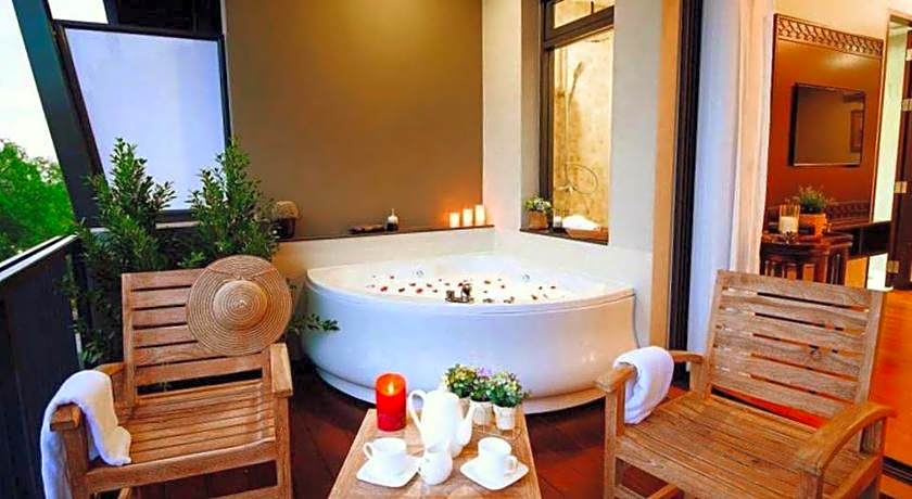 Rimnaam Klangchan Hotel