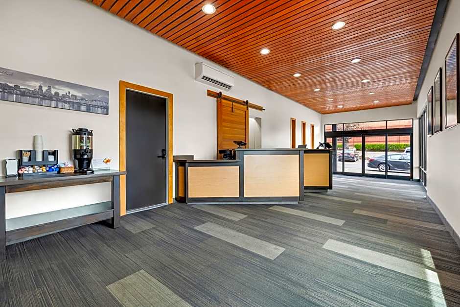 Quality Inn & Suites Clackamas - Portland