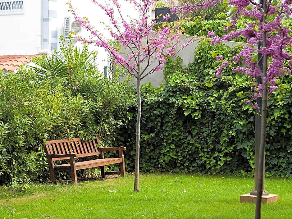 SG Costa Barcelona Apartments