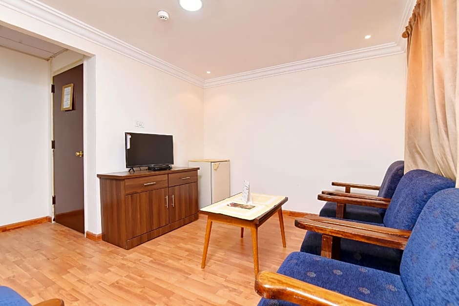 OYO 416 Bonais Hotel