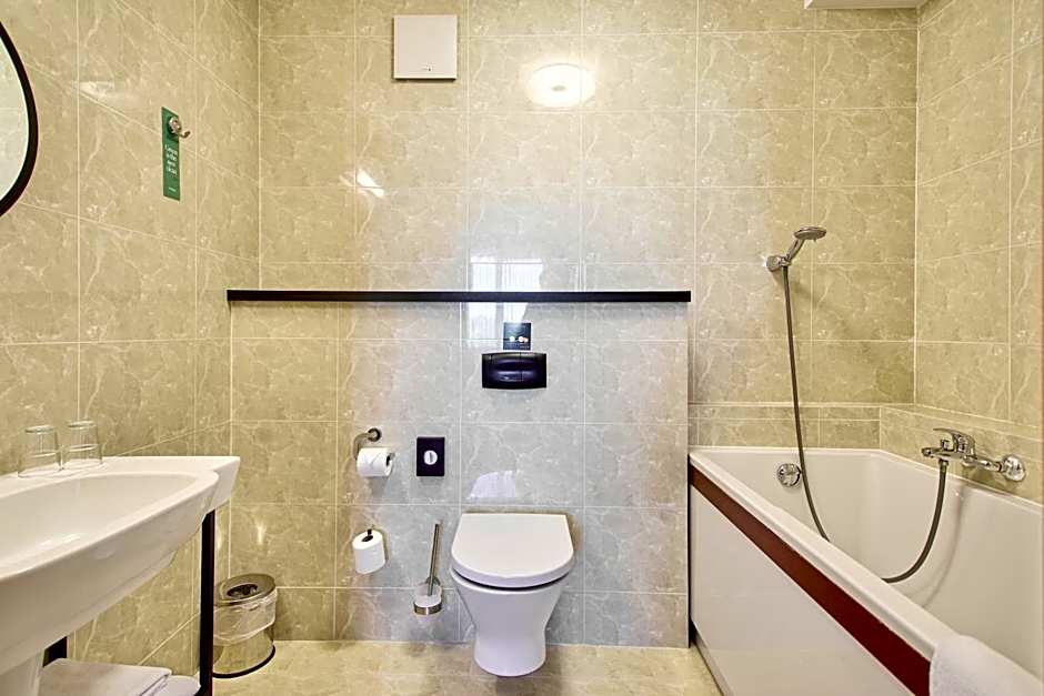 Metropolo by Golden Tulip Krakow