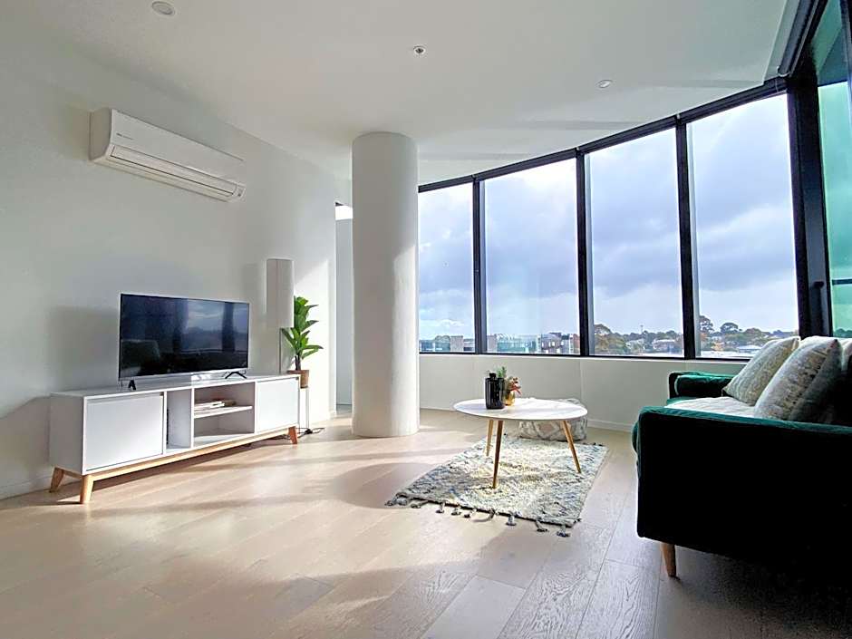 Skygarden Luxury Condo