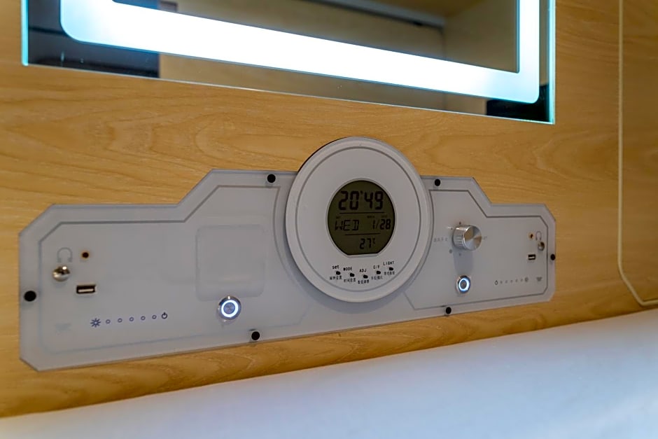 HosteLit, Capsule Hostel