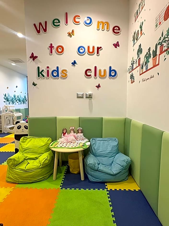 Benviar Tonson Residence