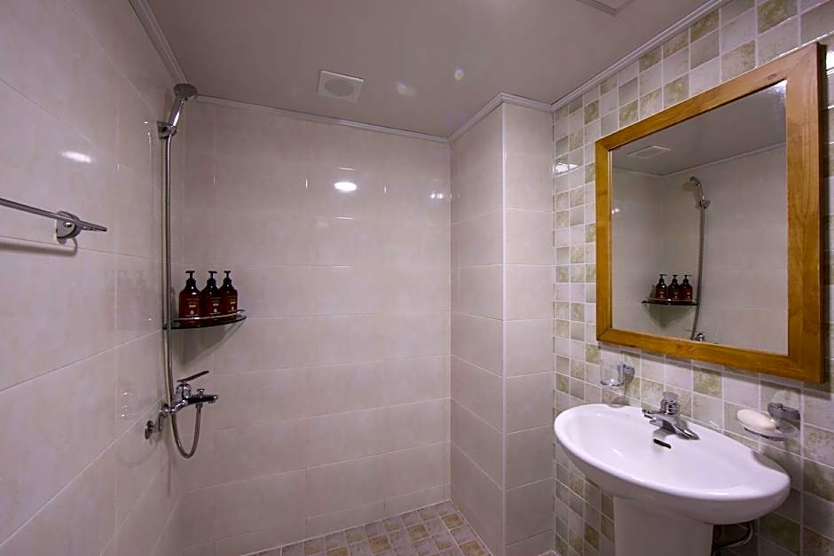Dorcas Tourist Hostel