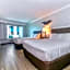 Winter the Dolphin's Beach Club, Ascend Hotel Collection