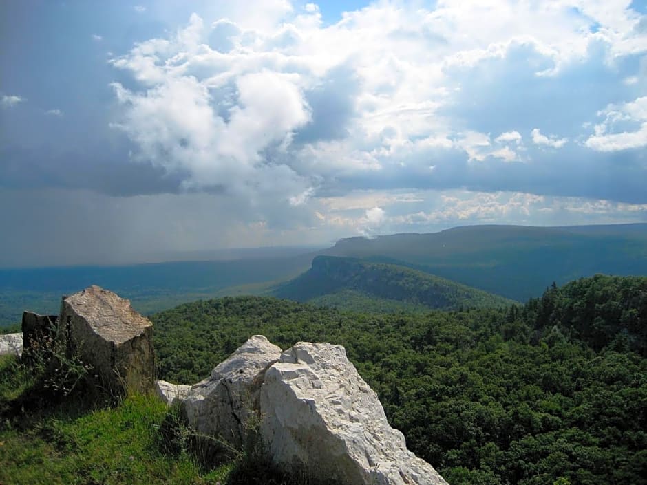 Minnewaska Lodge