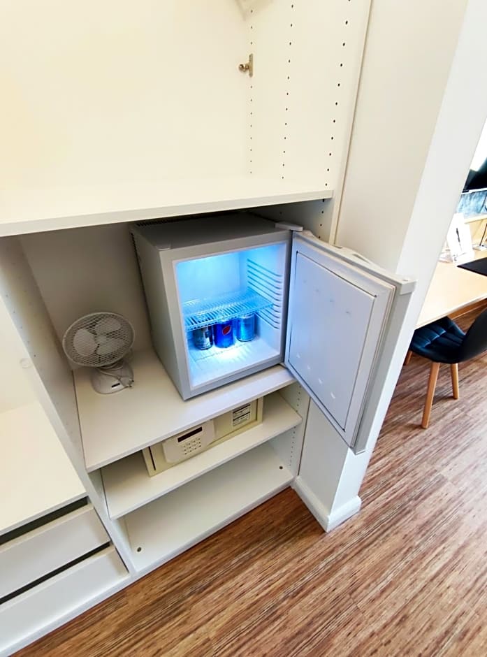 Schäfers Hotel, Self-Check-in, Cafe und Bäcker am Hotel