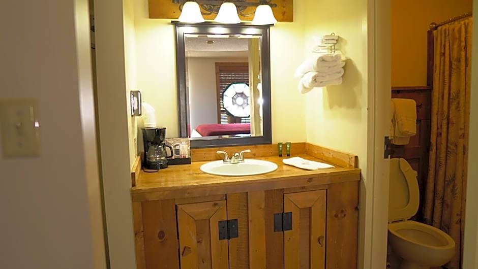 Skyline Lodge