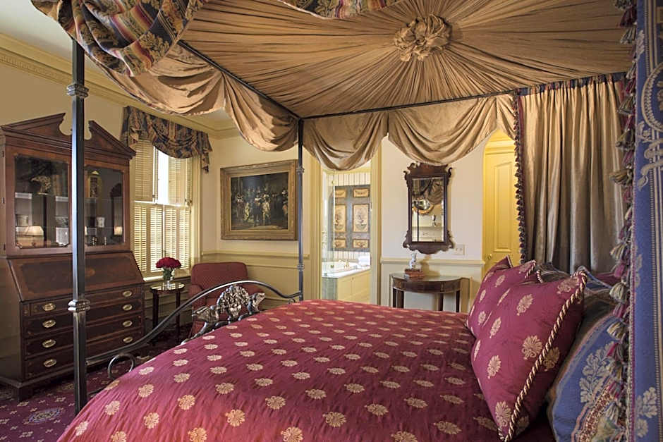 The Chanler at Cliff Walk