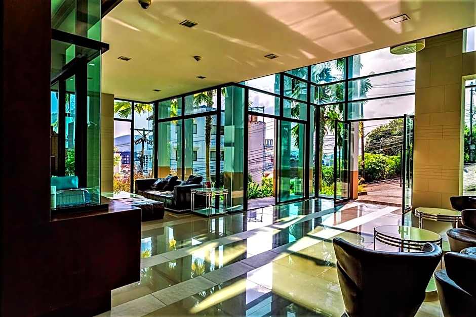 Patong - The Unity Seaview & Mountain Residence