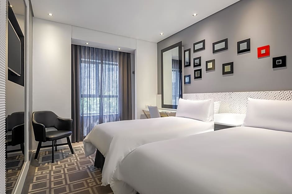 Protea Hotel Fire & Ice! Pretoria Menlyn