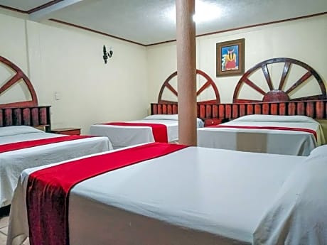 Standard Quadruple Room