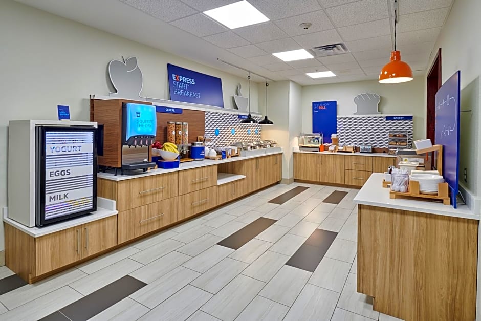 Holiday Inn Express & Suites El Paso East-Loop 375, an IHG Hotel