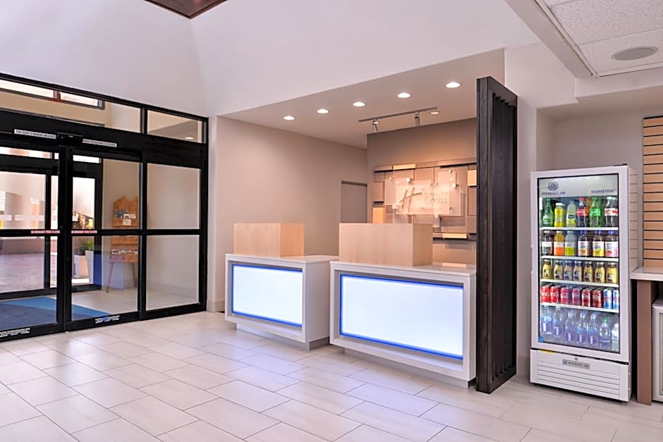 Holiday Inn Express Hotel & Suites Elgin By IHG