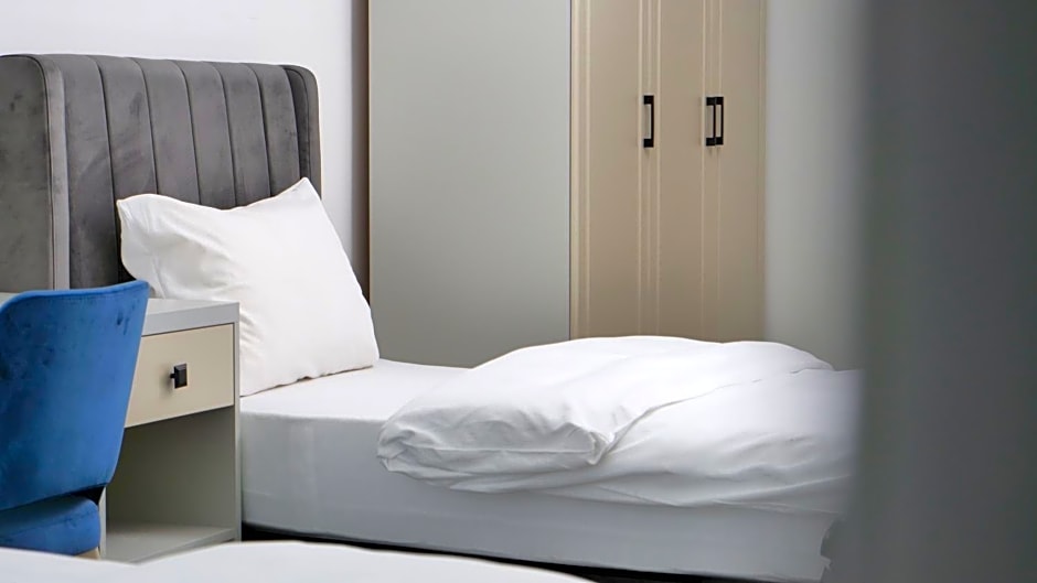 Evsenn Hotel