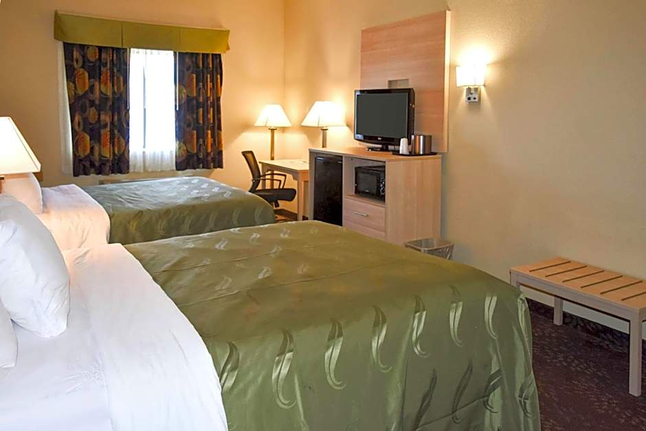 Quality Inn & Suites Brooks Louisville South